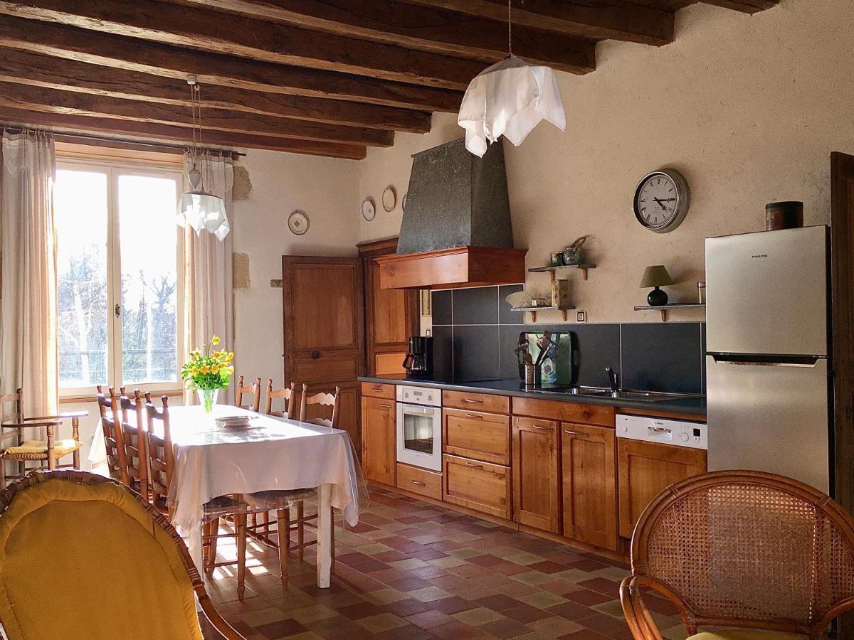 "La Maison De Villars" Au Coeur De La Nature Pressac エクステリア 写真